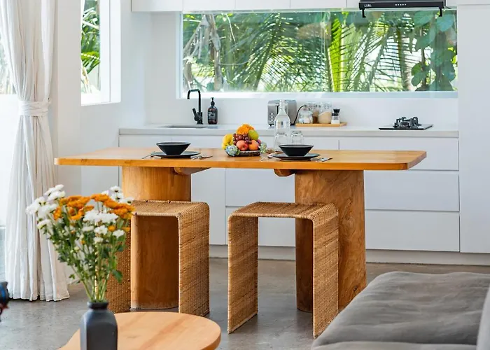 Private 1br Pool In Canggu, Closable Livingroom, 5mins Ride To Atlas Club チャングー