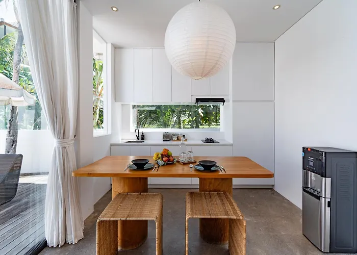 Private 1br Pool In Canggu, Closable Livingroom, 5mins Ride To Atlas Club