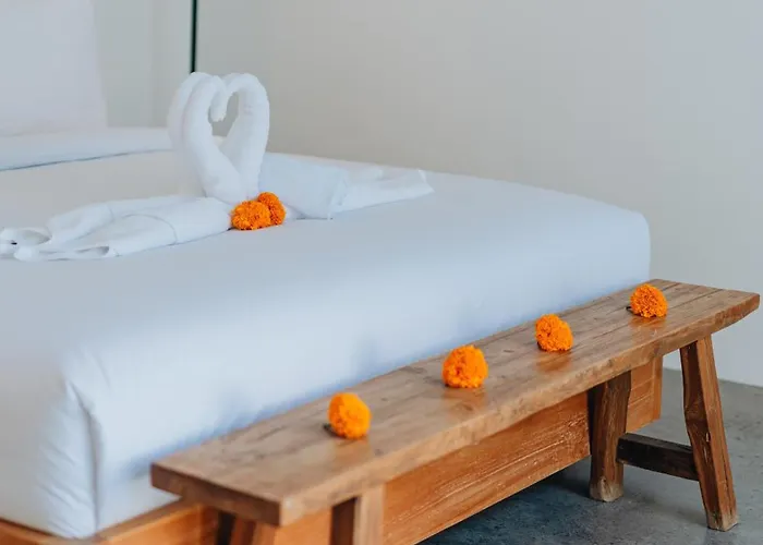 Private 1br Pool In Canggu, Closable Livingroom, 5mins Ride To Atlas Club チャングー
