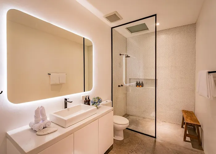 Private 1br Pool In Canggu, Closable Livingroom, 5mins Ride To Atlas Club
